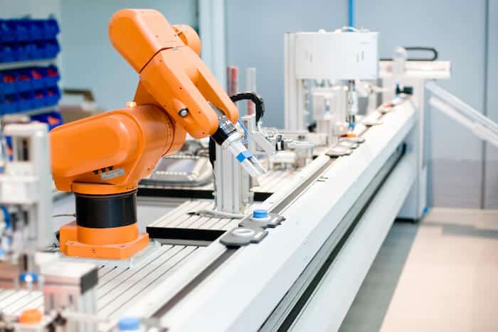 Why You Should Avoid Large Manufacturing Companies for Your Next Product